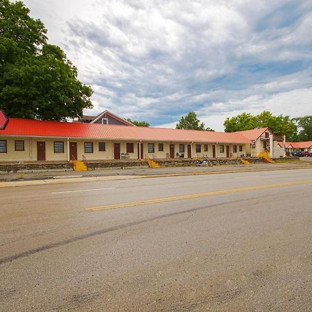 Sunflower Motel Hiawatha By Oyo מראה חיצוני תמונה