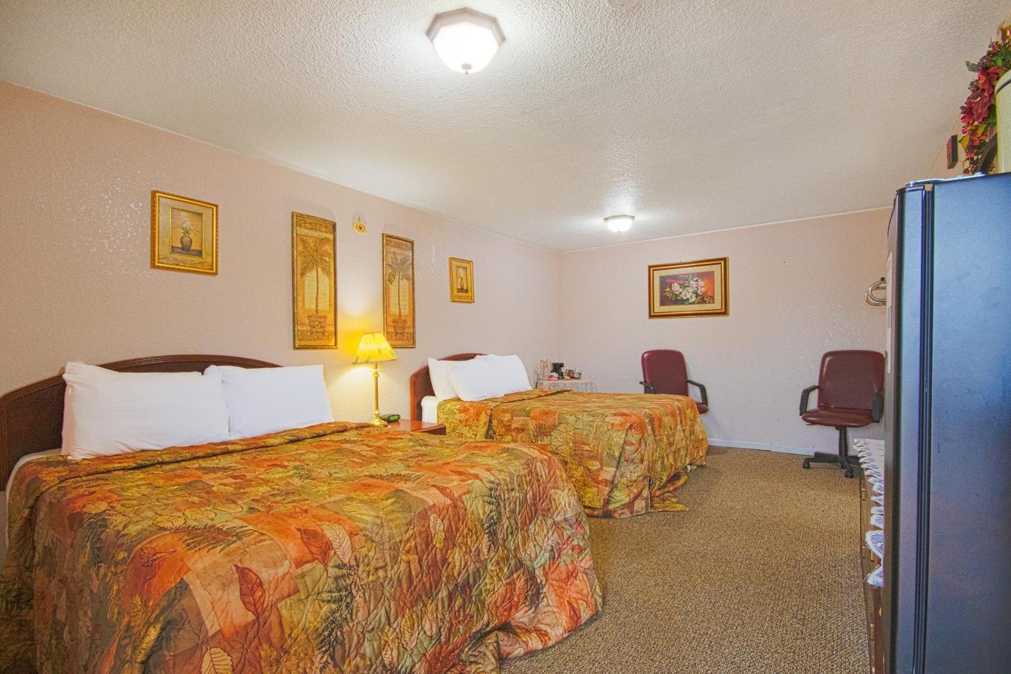 Sunflower Motel Hiawatha By Oyo מראה חיצוני תמונה