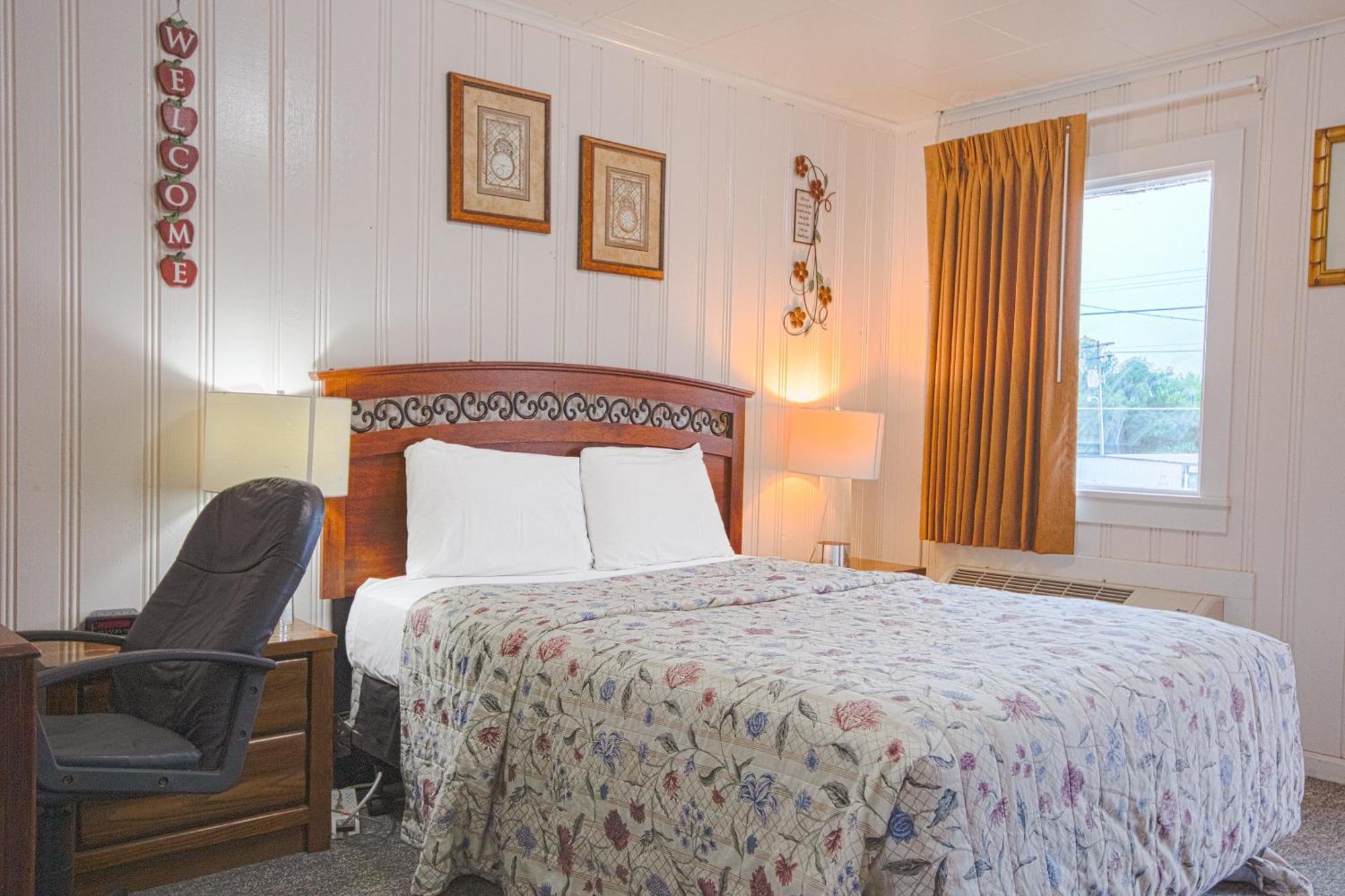 Sunflower Motel Hiawatha By Oyo מראה חיצוני תמונה