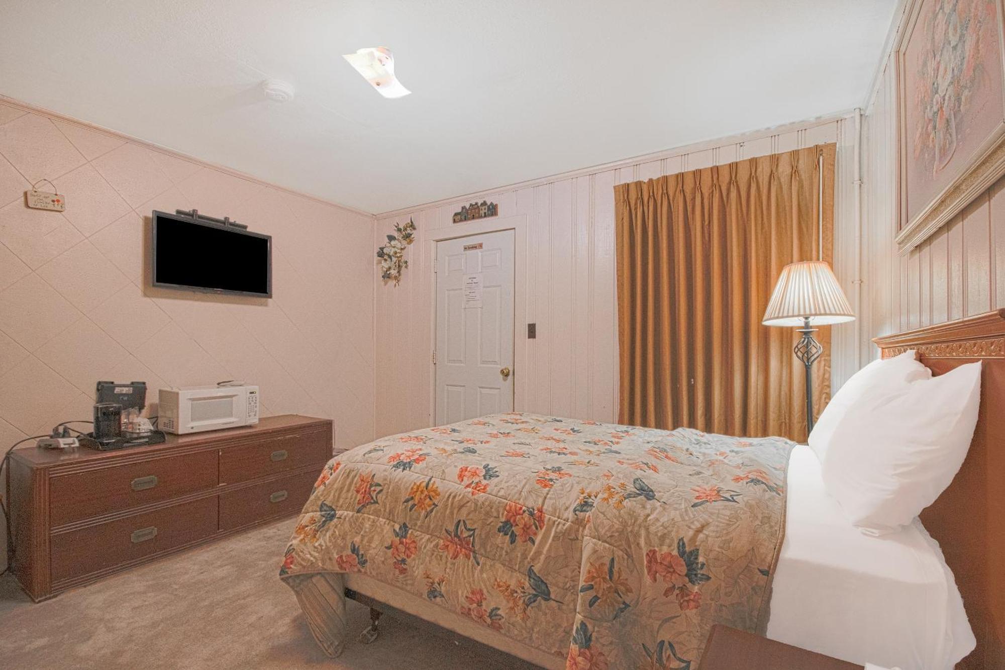 Sunflower Motel Hiawatha By Oyo מראה חיצוני תמונה