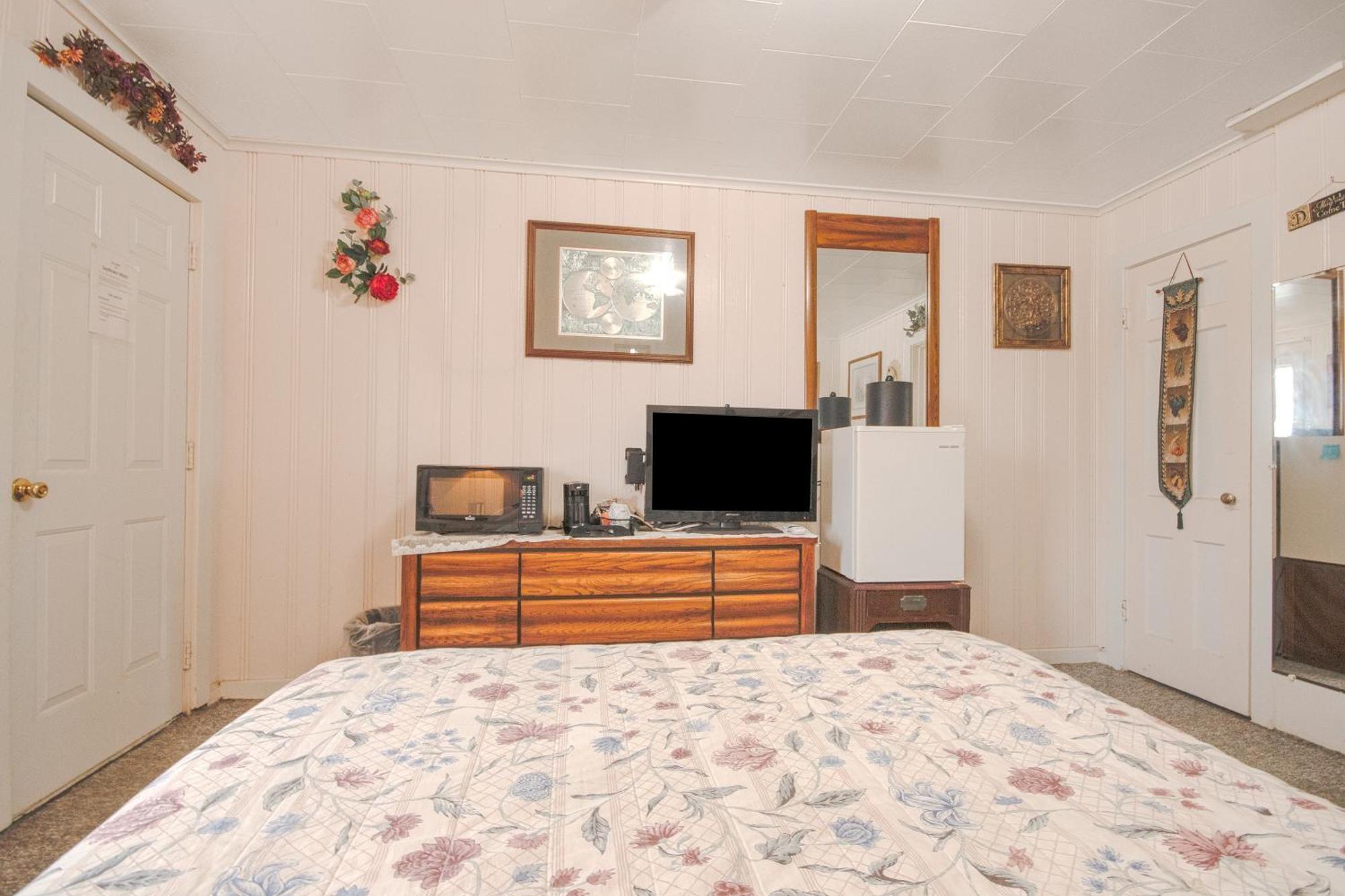 Sunflower Motel Hiawatha By Oyo מראה חיצוני תמונה