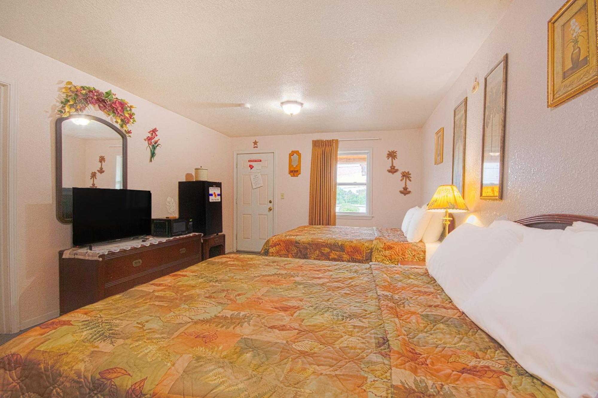Sunflower Motel Hiawatha By Oyo מראה חיצוני תמונה