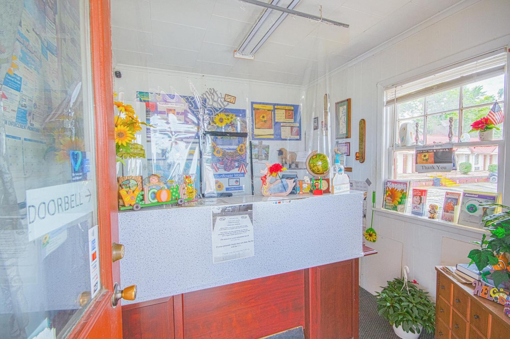 Sunflower Motel Hiawatha By Oyo מראה חיצוני תמונה